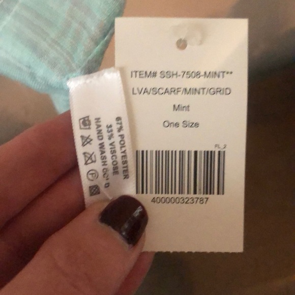 The paper store Mint green scarf - Picture 3 of 3